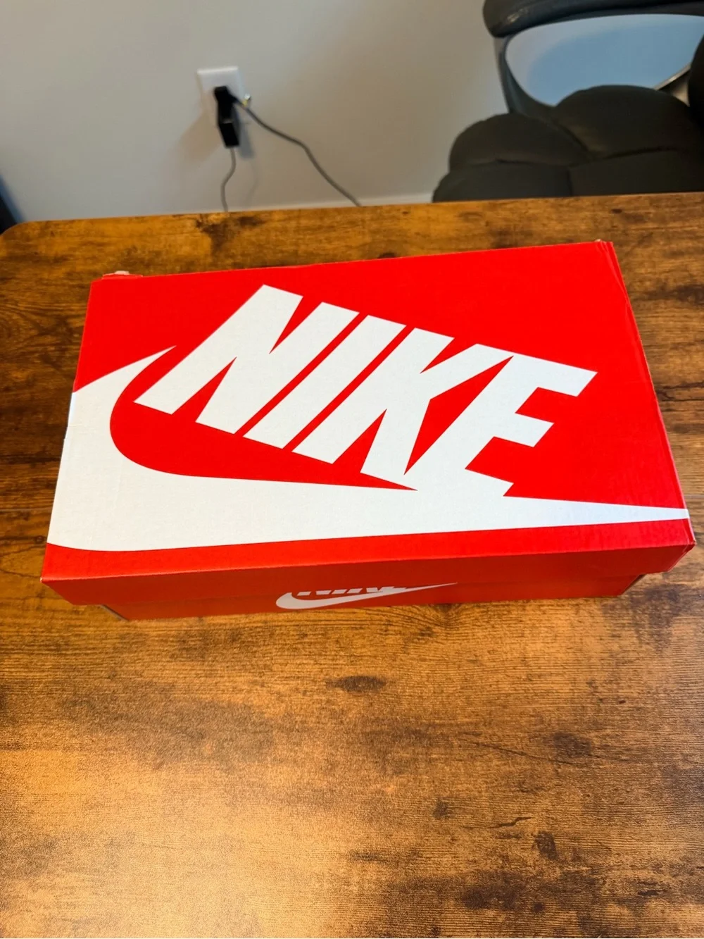 Nike Kids Air Max Phoenix Sneakers 6.5Y/8W